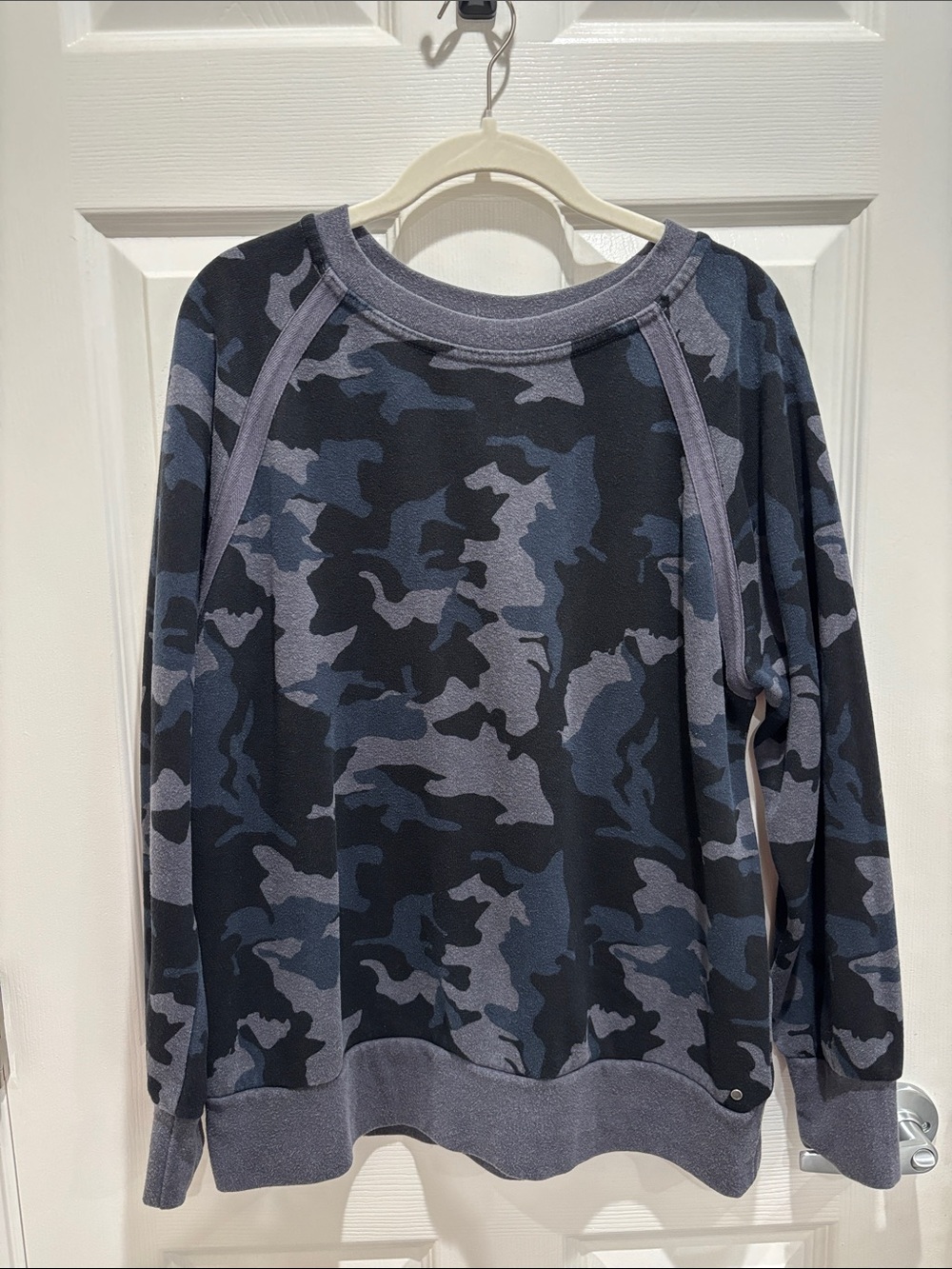PrAna Camo Crew-Neck Sweatshirt Size Large